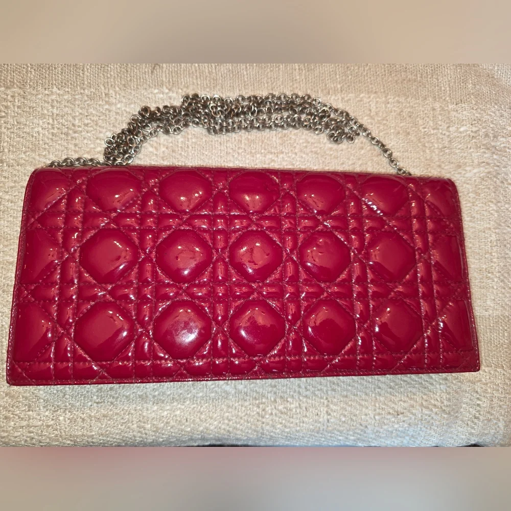 Pre-owned Authenic DIOR Red Patent Cannage Lady Dior Convertible Clutch - Picture 2 of 14